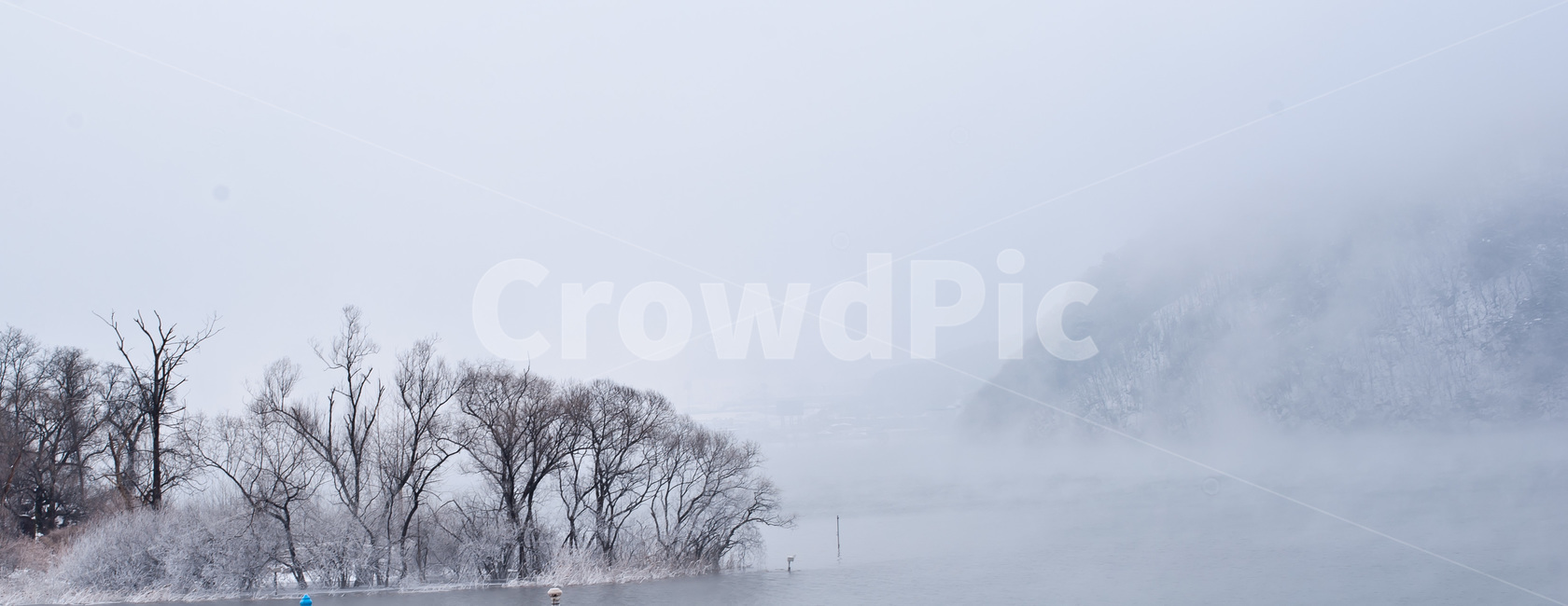 snow scene,Chun Cheon,commercial high school,serene,Fog
