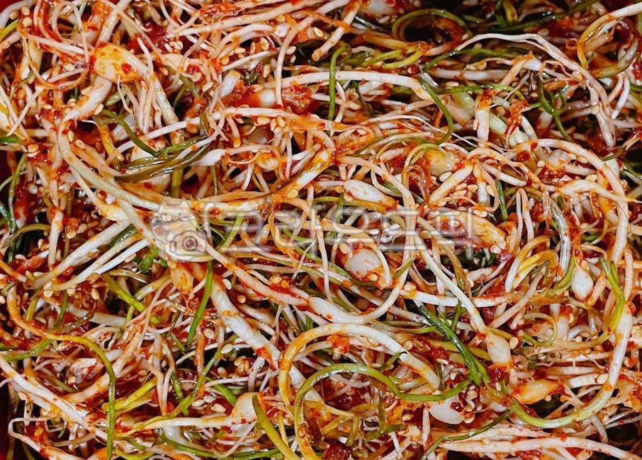 달래무침,무침,달래,양념,참깨,깨,음식,식사,food,meal,sesame