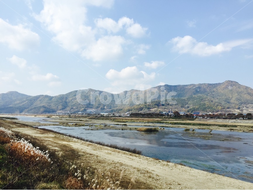 시골,하늘,가을,봄,하천,강가,들꽃,시골길,하천변,산,배경,풍경,자연,풍경,nature,landscape,시골,마을,country,rural,town,outdoors,옥외,land,땅