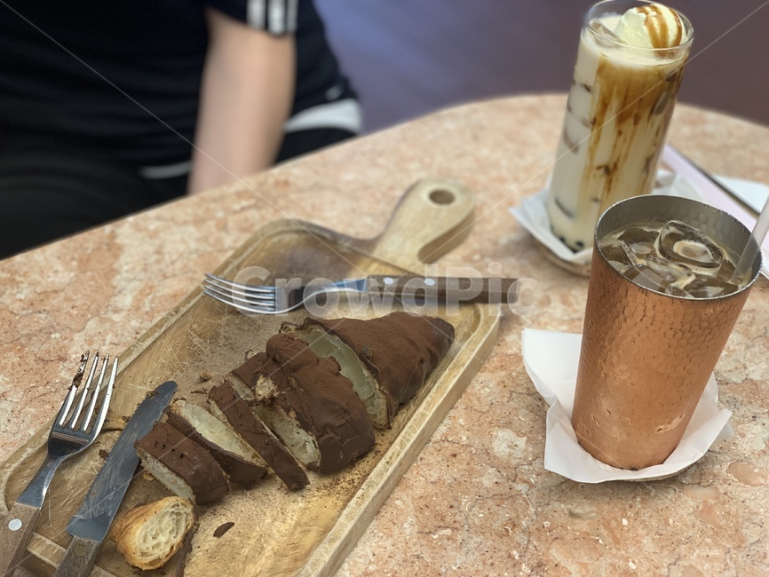 카페,cafe,커피,coffee,아메리카노,americano,라떼,latte,후식,디저트,감성,케이크,빵,cake,bakery,커피,카페,coffee,cafe