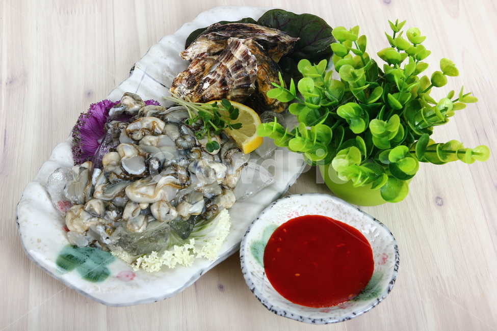 석화,굴,생굴,해산물,조개,신선,싱싱,음식,식품,dish,oysters,seafood,shellfish,fresh,crispy,food,음식,식재료,요리,food,cook,meal,dishes,food reserves,수산물,해산물,fishery products,seafood