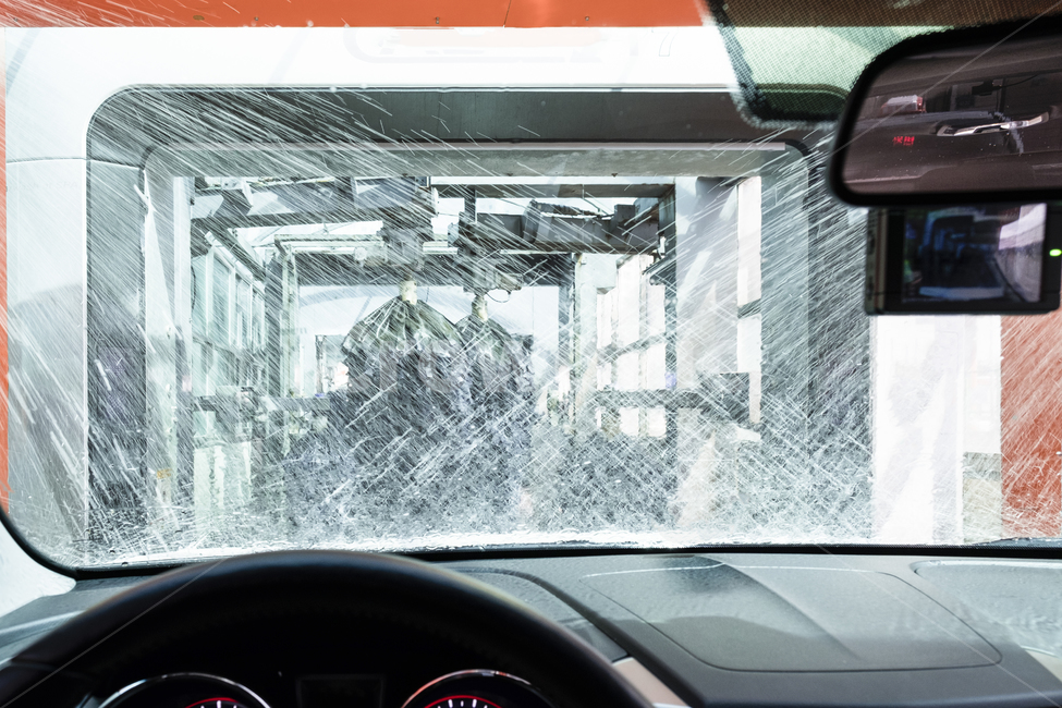 자동차,세차장,carwash,세차,soaping자동차,차량,반사,반짝,핸들,세척,자동차산업,회색,시즌,은색,근접촬영,입구,검정,광채,빛나는,물,청소,노동,유지,와이퍼,창,유리,스포티한,롤러,오염,장비,세제,유지보수,더러운,교통,교통수단,traffic,transportation,vehicle,car,차,automobile