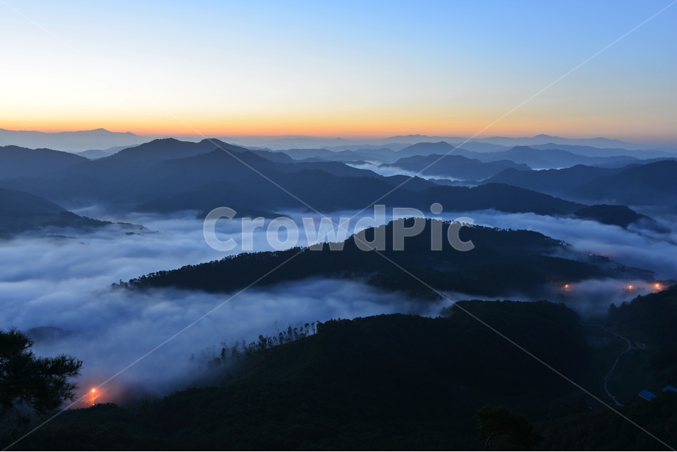 nature,자연,outdoors,임실,국사봉,운해,국사봉일출,아침,여명,해돋이,경치,경관,풍경,옥외,mountain,산,mountainrange,산맥,dawn,새벽,sky,하늘,redsky,붉은하늘,light,빛,flare,플레어,야경,자연,풍경,nature,landscape,한국자연풍경,한국자연경관,korea nature landscape