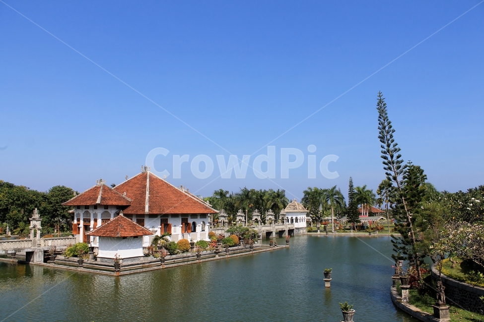 인도네시아,발리,물의궁전,까랑아쎔,카랑아셈,indonesia,bali,waterpalace,palace,karangasem,bridge,다리,고대건축,ancientarchitecture,붉은기와,붉은집,redhouse,해외,외국,세계,foreign,oversea,world,건축물,건물외관,exterior,building,structure,architecture,construction