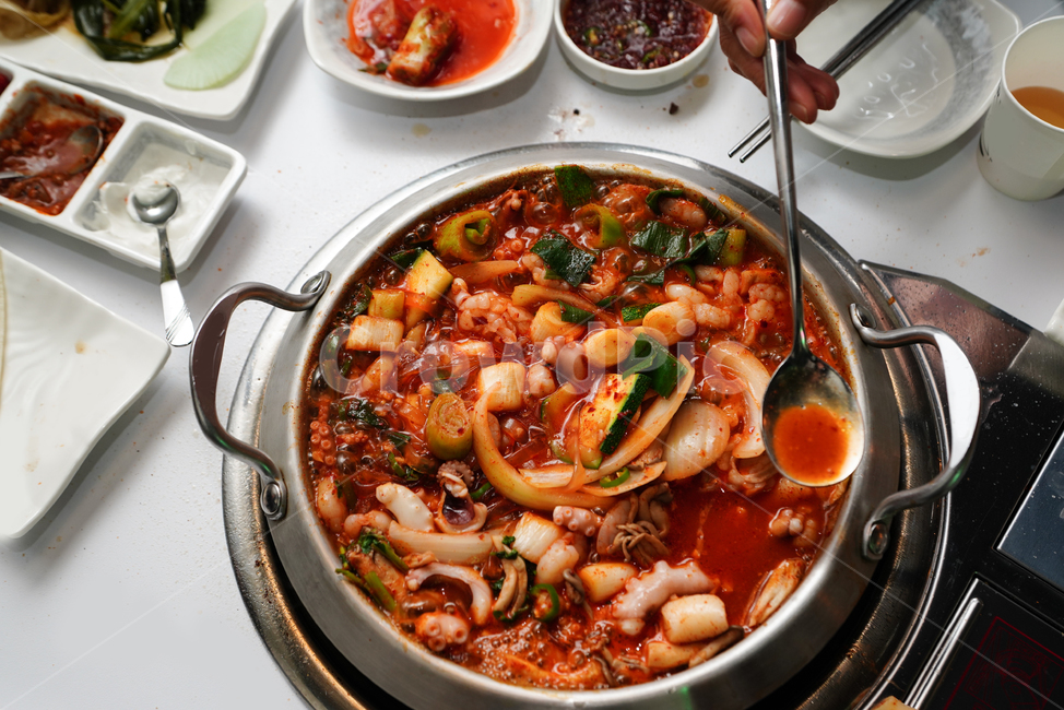 전골,한식,냄비,안주,먹거리,요리,식사,국물,meal,food,해물,음식