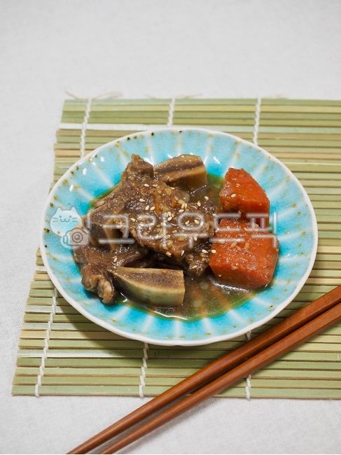 갈비찜,소갈비찜,한식,소고기,소갈비,스테이크,소고기스테이크,음식,한국음식,요리,식사,배경,소스,고기,아시아음식,소고기요리,beef,beefrib,steak,beefsteak,galbijjim,beefribs,food,koreanfood,cooking,meal,background,sauce,meat,asianfood,전통음식,한국전통음식,반찬,traditionalfood,koreantraditionalfood,sidedish,당근,음식,식재료,요리,food,cook,meal,dishes,food reserves