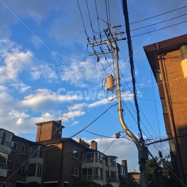 cable,케이블,powerlines,전력선,electrictransmissiontower,송전탑,하늘,서울,도심,도시,푸른하늘