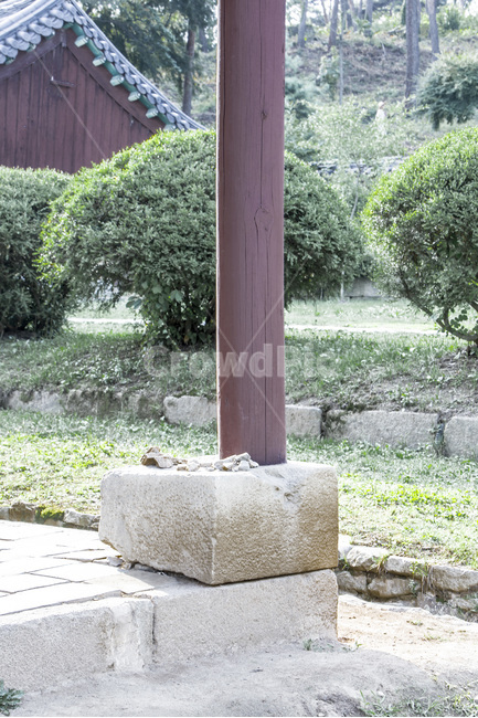 사찰,주춧돌,기둥,전통,건축,문화유산,한국전통,한국문화,korean traditional,korean culture,건축물,건물외관,exterior,building,structure,architecture,construction