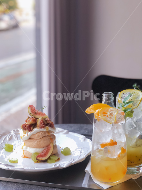 drink,beverage,마실것,cocktail,칵테일,에이드,탄산수,파블로바,소다,음료,오렌지,라임,dessert,디저트,creme,크림,cream,food,음식,음식,식재료,요리,food,cook,meal,dishes,food reserves,디저트,간식,후식,dessert,snack