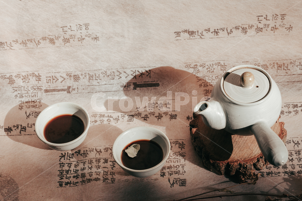 한약,전통찻잔,건강즙,전통차,약,다기세트,다도세트,전통다기,한방차,한방,한방즙,약초,건강,전통,한국차,전통방식,차,찻잔,다기,다도,동양,음료,카페,koreatea,teasets,teapot,bowl,drink,healthy,antique,ceramic,teacup,old,traditionaltea,orientaltea,healthtea,한국전통,한국문화,korean traditional,korean culture,음료수,drink,beverage,감성,sensible,feeling