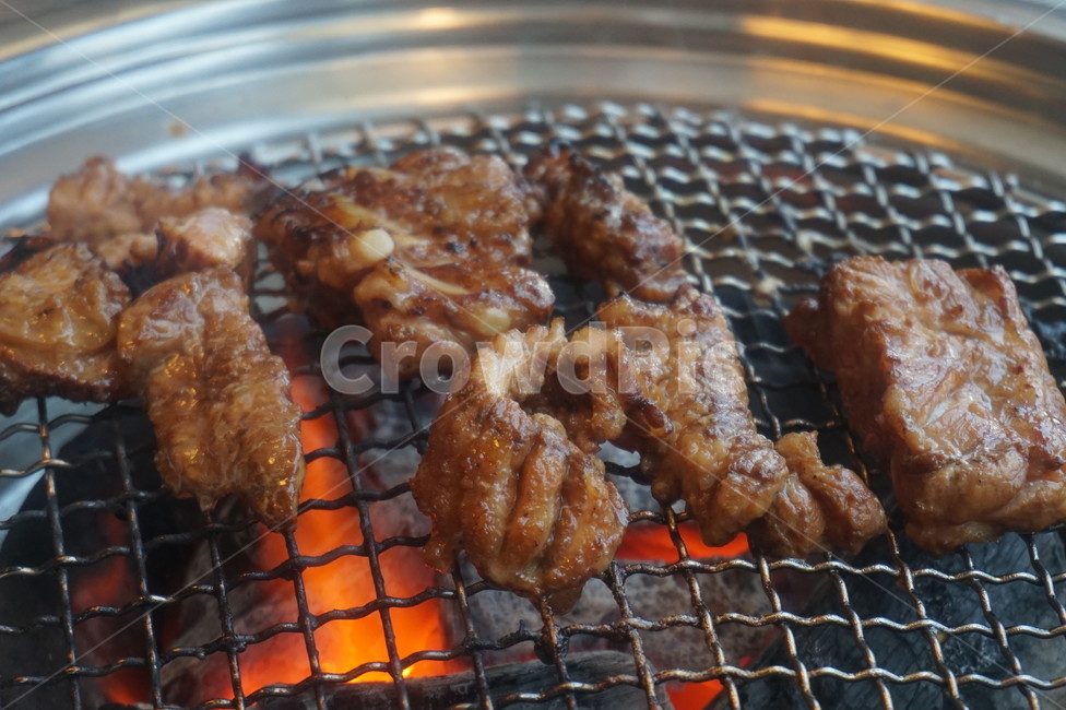 food,음식,고기,구이,석쇠구이,숫불구이,요리,식사