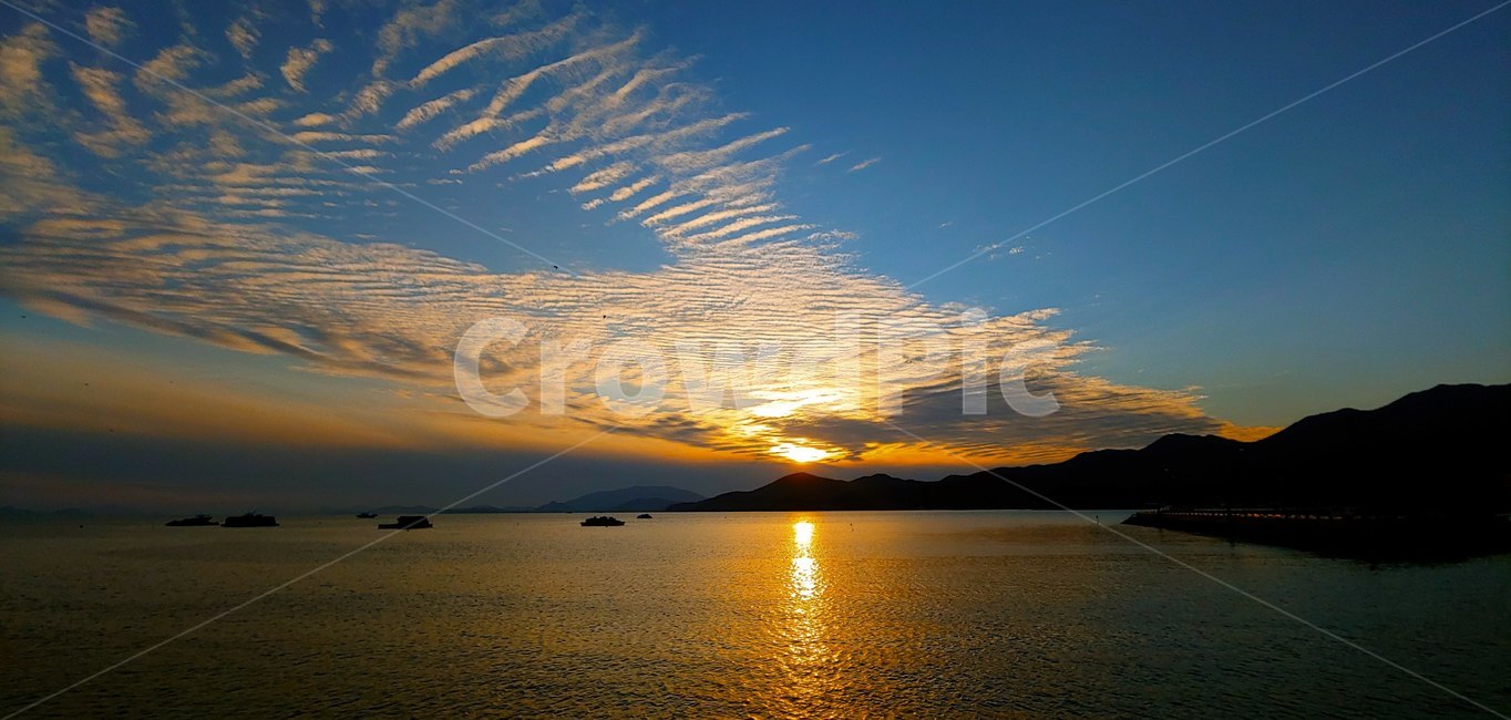 일몰,붉은하늘,햇빛,하늘,자연,nature,outdoors,옥외,sky,sunset,dusk,dawn,redsky,sunlight,자연,풍경,nature,landscape,새벽,red sky,붉은 하늘,황혼