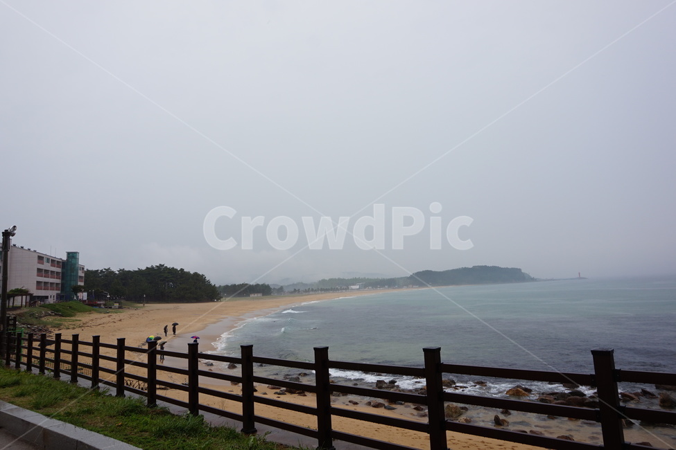 화진포,비오는날,바다,해안,풍경,자연,풍경,nature,landscape,한국자연풍경,한국자연경관,korea nature landscape,해변,바다,beach,sea,railing,난간,water,물