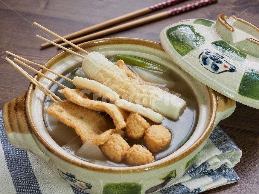 어묵,아시아음식,음식,일본음식,어묵탕,오뎅,꼬치어묵,배경,국물음식,fishcake,asianfood,food,japanesefood,skeweredfishcake,background,soup,bowl,사발,음식,식재료,요리,food,cook,meal,dishes,food reserves