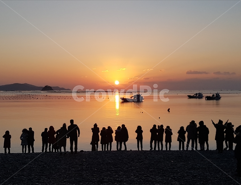 새해,해돋이,소원,해,바다,사람들,대중,군중,other people,crowd,인물실루엣,사람실루엣,character silhouette,human silhouette,person,사람,human,인간,silhouette,실루엣