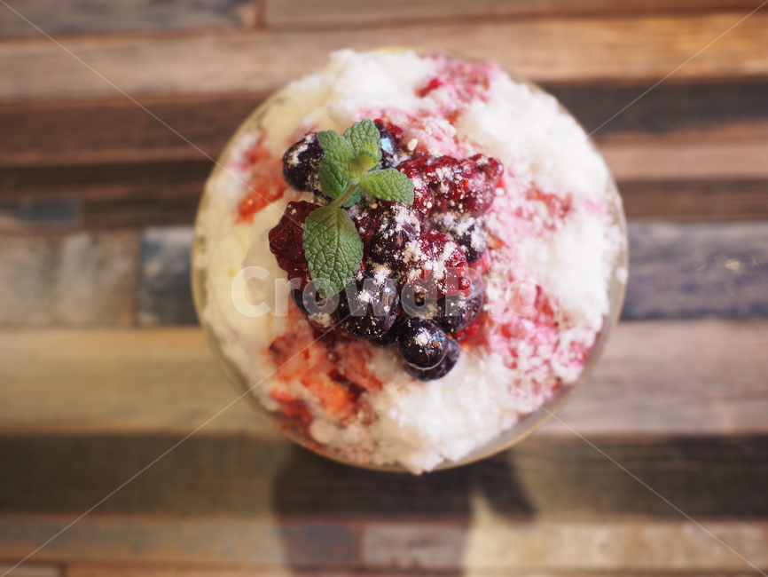 blueberry,블루베리,fruit,과일,food,음식,빙수,과일빙수,iceflakes,라즈베리,raspberry,여름,계절,summer,season,음식,식재료,요리,food,cook,meal,dishes,food reserves,디저트,간식,후식,dessert,snack