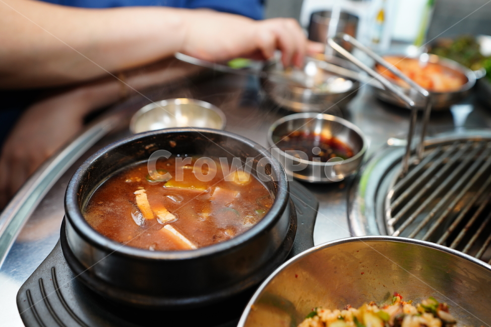 한식,된장,찌개,국물,푸드,food,반찬,식사,먹거리,bowl,요리,음식,음식,식재료,요리,food,cook,meal,dishes,food reserves,한식,한국음식,한국요리,korean food,korean dishes,korean meal,korean cook