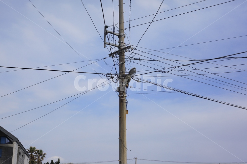 전봇대,전기,줄,전기줄,구름,하늘,에너지산업,energy industry,utility pole,전신주,cable,케이블