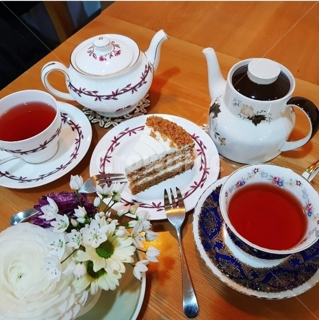 teacup,flower and fruit tea,Tea time,carrot cake,tea,cake,luxury teacup,luxury,time,leisure,carrot