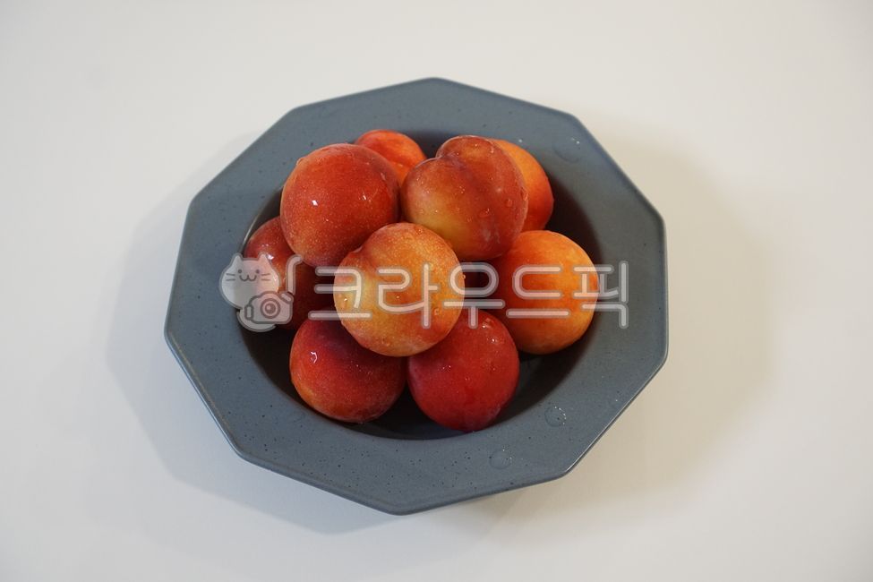 plums,freshness,dieting,red,view,moist,plum,natural,of health,Organic,raw,delicious,vitamin,nutrition,closeup,background,colorful,fruit,glossy,pattern,plate,Natural,nutrients,agriculture,top,vegetarian,ripe,Agriculture,exotic,diet,organic,macro,close up,i