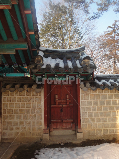 겨울,한옥,눈,전통,기와,winter,snow,koreansytlehouse,oldhouse,oriental,house,tileroofedhouse,한국전통,한국문화,korean traditional,korean culture,건축물,건물외관,exterior,building,structure,architecture,construction