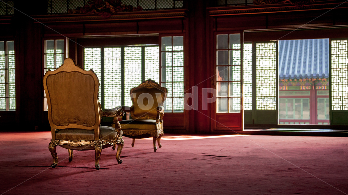 서울,한국,경복궁,전통문화,왕궁,황실가구,궁터,가구,금박,chair,의자,furniture,한국전통,한국문화,korean traditional,korean culture,건축물,건물외관,exterior,building,structure,architecture,construction