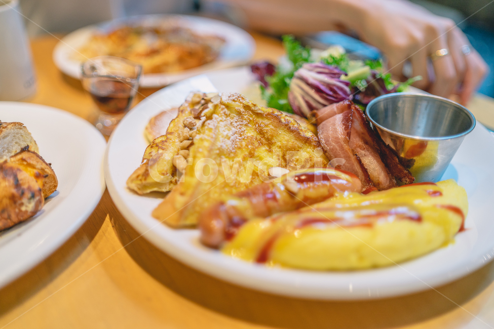 브런치,brunch,카페,cafe,샌드위치,빵,bread,여유,힐링,음식,식재료,요리,food,cook,meal,dishes,food reserves,빵,bread,디저트,간식,후식,dessert,snack,커피,카페,coffee,cafe