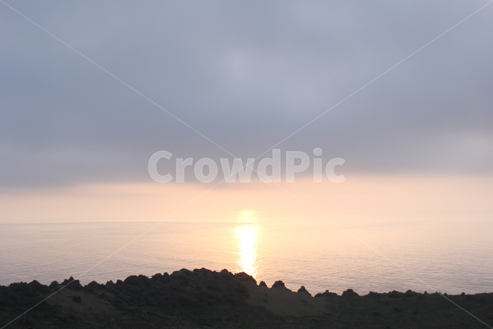 성산일출봉,일출,새벽,서귀포,제주,제주도,한국,바다,해양,구름,지평선,하늘,경관,경치,자연,sunrise,sunup,dawn,daybreak,seongsan,seogwipo,jeju,jejuisland,korea,asia,ocean,sea,cloud,horizon,sky,landscape,nature,sceneryscene,view,자연,풍경,nature,landscape,한국자연풍경,한국자연경관,korea nature landscape,제주도,jeju,jeju island,색깔,색상,색채,색감,color sense,color sensitivity,feeling of color,outdoors,옥외,sky,하늘