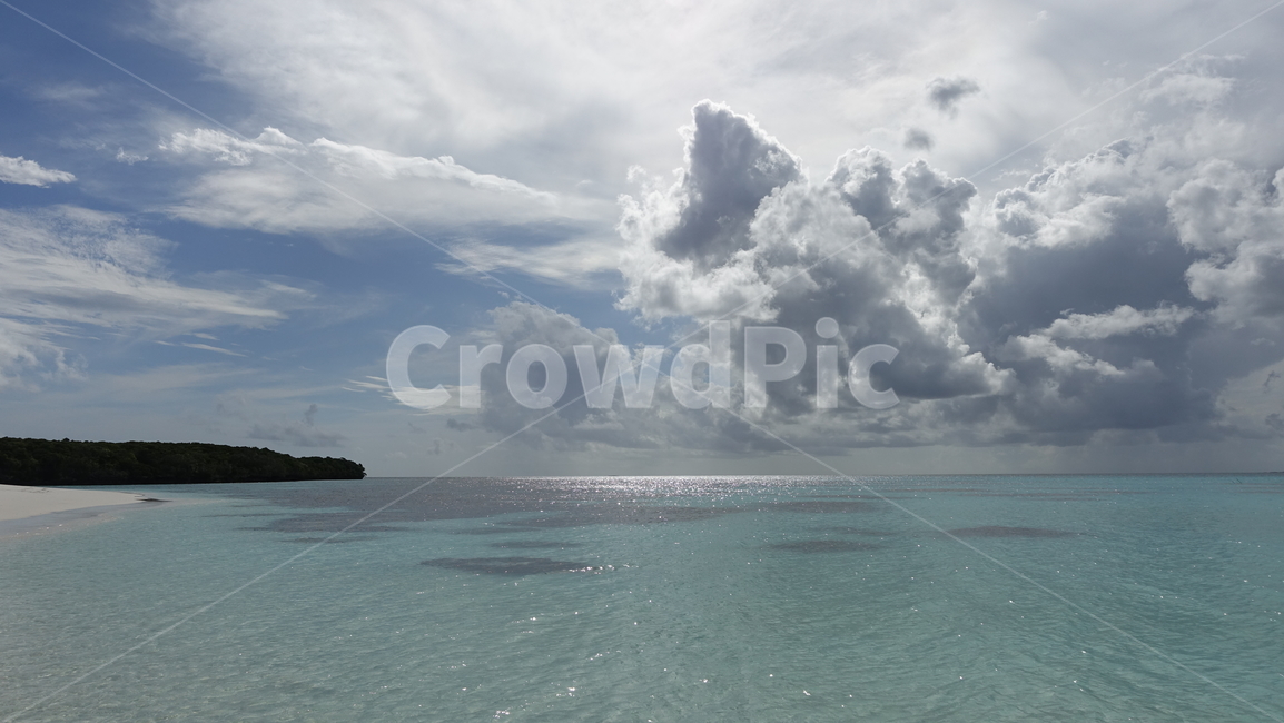자연,바다,ocean,sea,nature,blue,turquoiseblue,아주르블루,휴양지,남태평양,구름,cloud,white,summer,여름,휴가,vacation,우베아,자연,풍경,nature,landscape