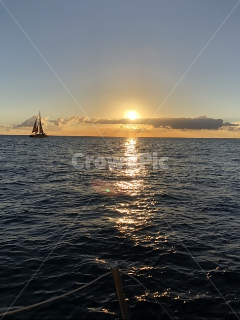 하와이,일몰,하와이풍경,하와이바다,휴양지,바다,자연,풍경,nature,landscape,flare,플레어,light,빛,vehicle,차량,transportation,교통,watercraft,선박