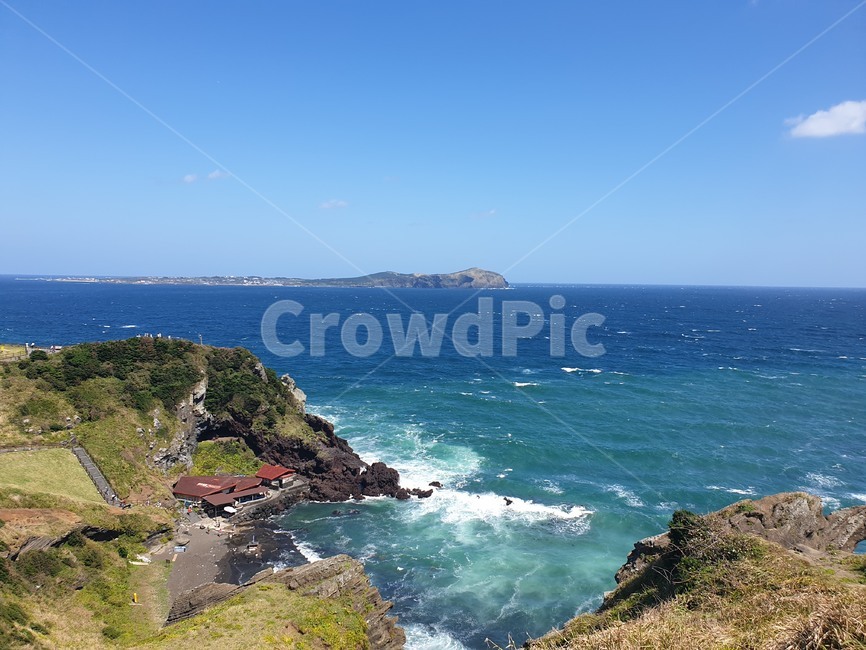 sea,mountain,ocean,view,rock,바위,바다,경치,야외,outdoor,여행,해변,바다,beach,sea,제주도,jeju,jeju island
