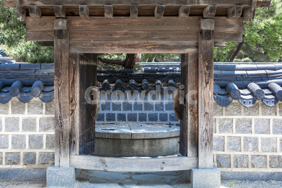 한옥마을,전통우물,전통담,전통담벼락,전통대문,전통건축,고건축,문화유산,한국전통,한국문화,korean traditional,korean culture,건축물,건물외관,exterior,building,structure,architecture,construction