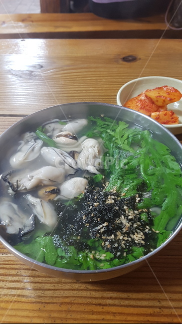 칼국수,굴칼국수,겨울,부산,음식