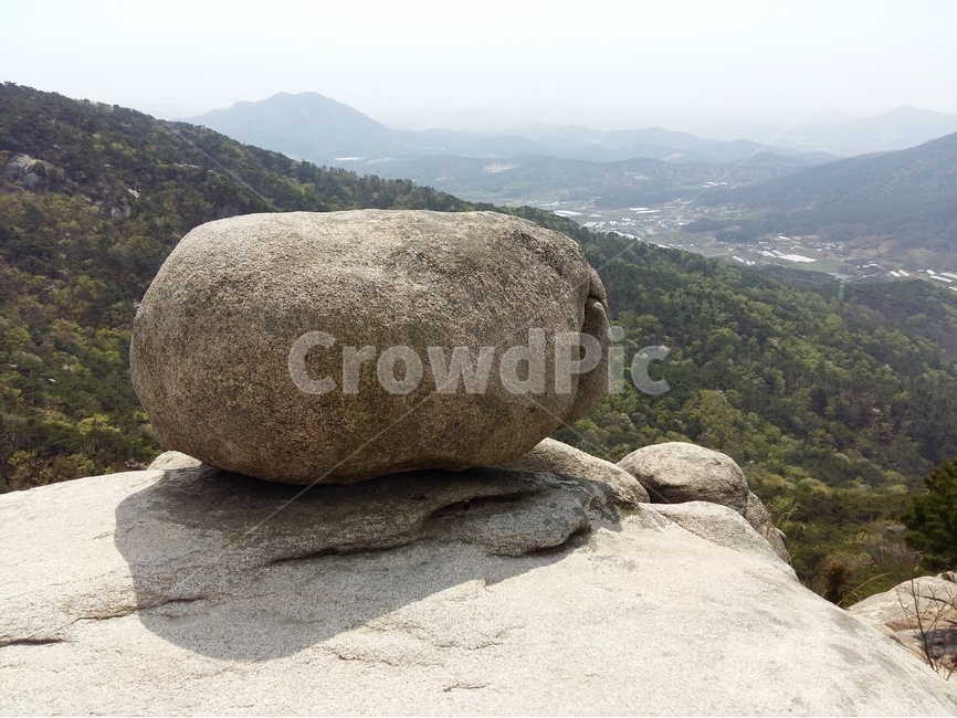 용봉산,충남,봄,바위,햇살,초록,하늘,자연,풍경,nature,landscape,한국자연풍경,한국자연경관,korea nature landscape,outdoors,옥외,rock,록