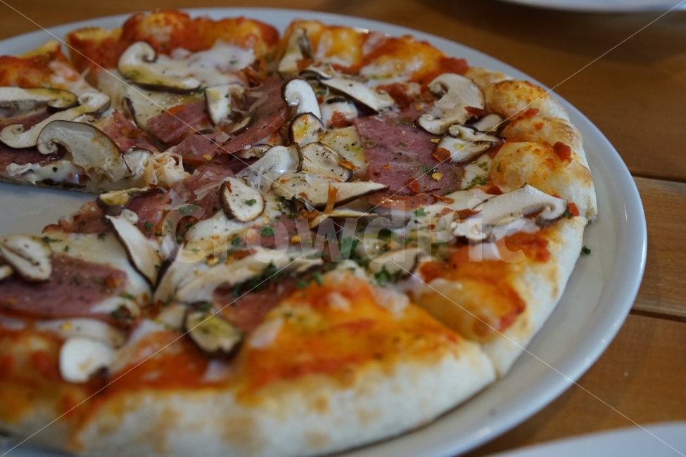 피자,pizza,음식,요리,밀가루음식,피자한판,음식,식재료,요리,food,cook,meal,dishes,food reserves,빵,bread,양식,서양음식,서양요리,western food,western dishes,western meal,western cook