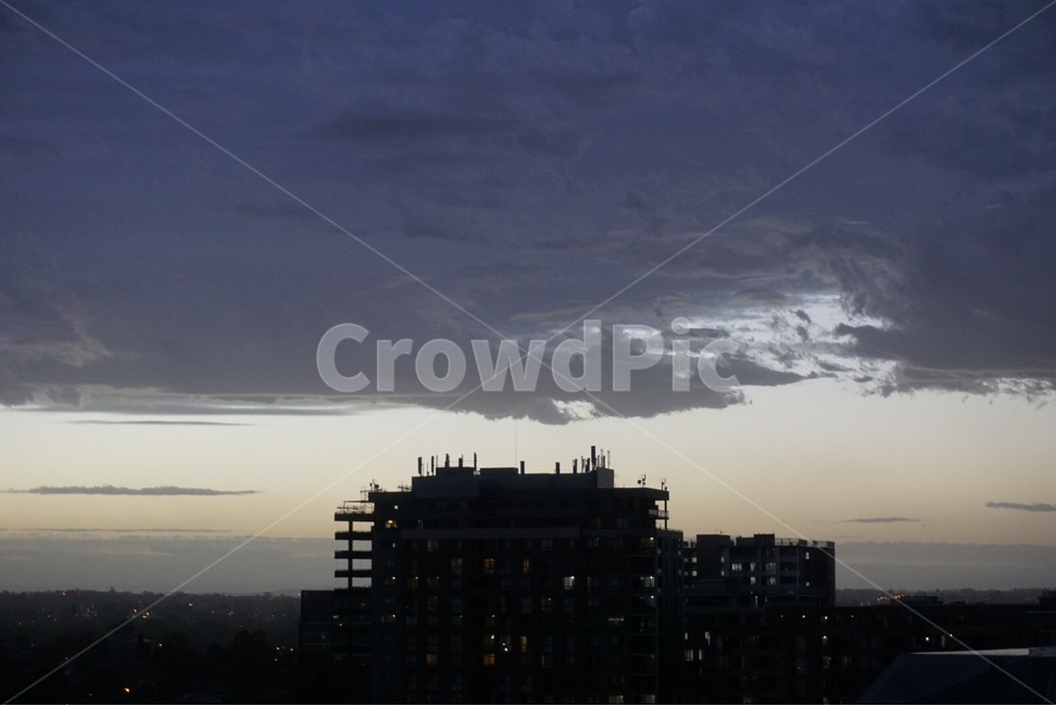 원본,자연,구름,하늘,밤,original,nature,cloud,sky,night,야경,밤,풍경,nightscape,night,landscape,실루엣,그림자,silhouette,shadow,건축물,건물외관,exterior,building,structure,architecture,construction,outdoors,옥외,weather,날씨