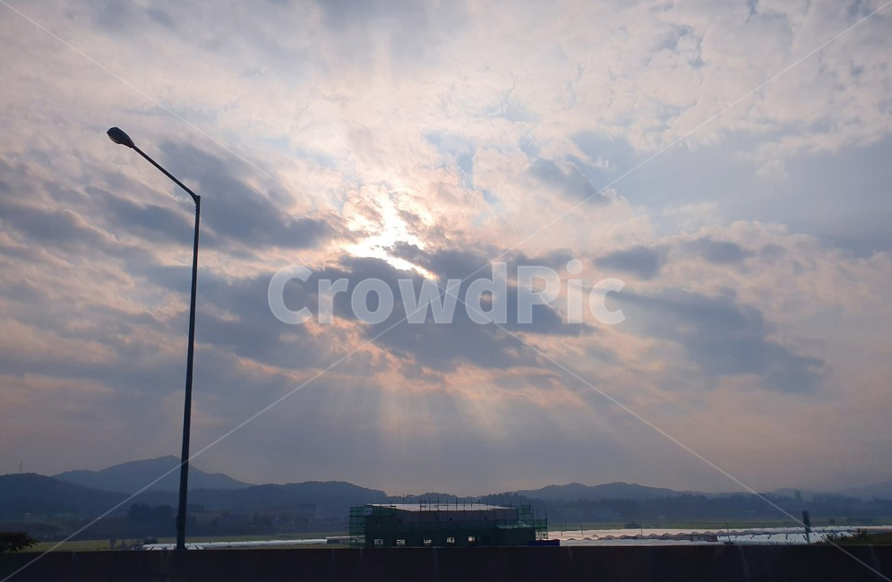 하늘,새벽,빛,햇빛,구름,자연,풍경,sunlight,cloud,nature,날씨,weather,outdoors