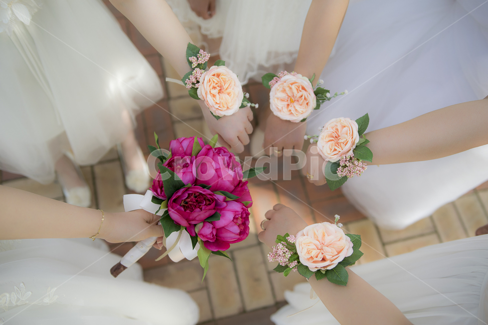 꽃,웨딩,셀프웨딩,결혼,플라워,우정,친구,사랑,꽃,flower,여성,여자,woman,female,lady,결혼,혼례,웨딩,wedding,marriage,marry,친구,우정,friendship,companion,기념일,축하,anniversary,congratulation,celebrate,celebration