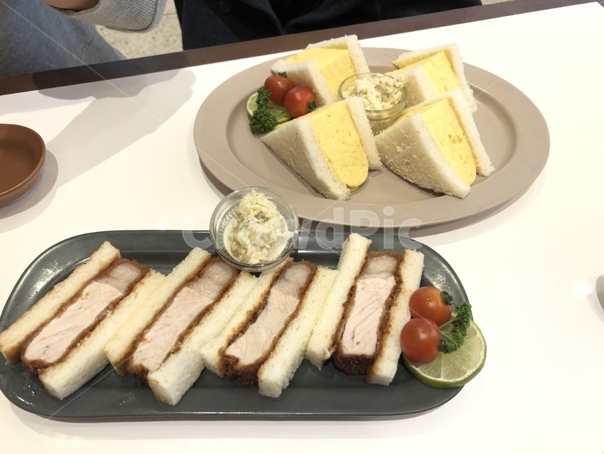 돈카츠산도,에그산도,일본식샌드위치,샌드위치,간식,bread,빵,food,음식,디저트,간식,후식,dessert,snack