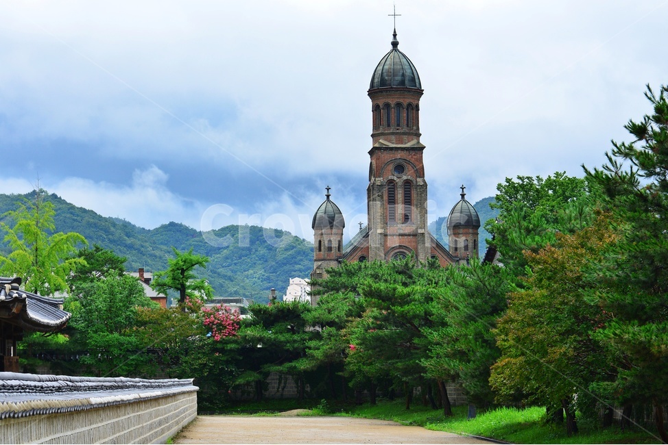 architecture,건축물,tower,탑,building,건물,전주,한옥마을,전동성당,성당,천주교,교회