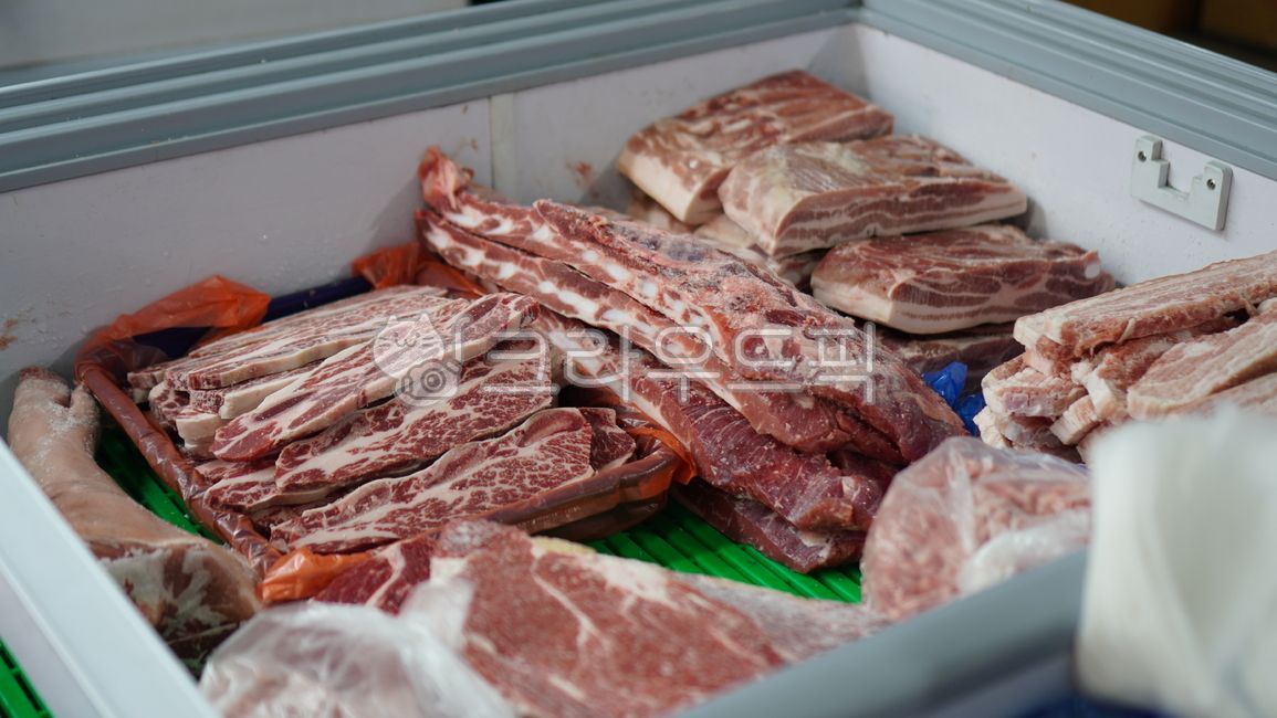 butchery,frozen meat,meat,beef,raw meat,pork,food