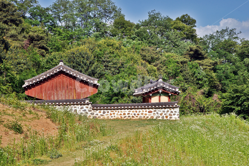사당,임영대군,의왕시,경기도문화재자료제98호,고건축,이구,제사,맞배지붕3칸,돌담,한국전통,한국문화,korean traditional,korean culture
