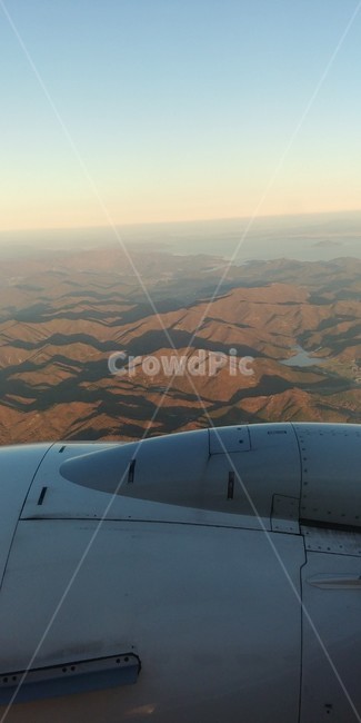 비행기,해질녘,산그림자,비행기창문,planewindow