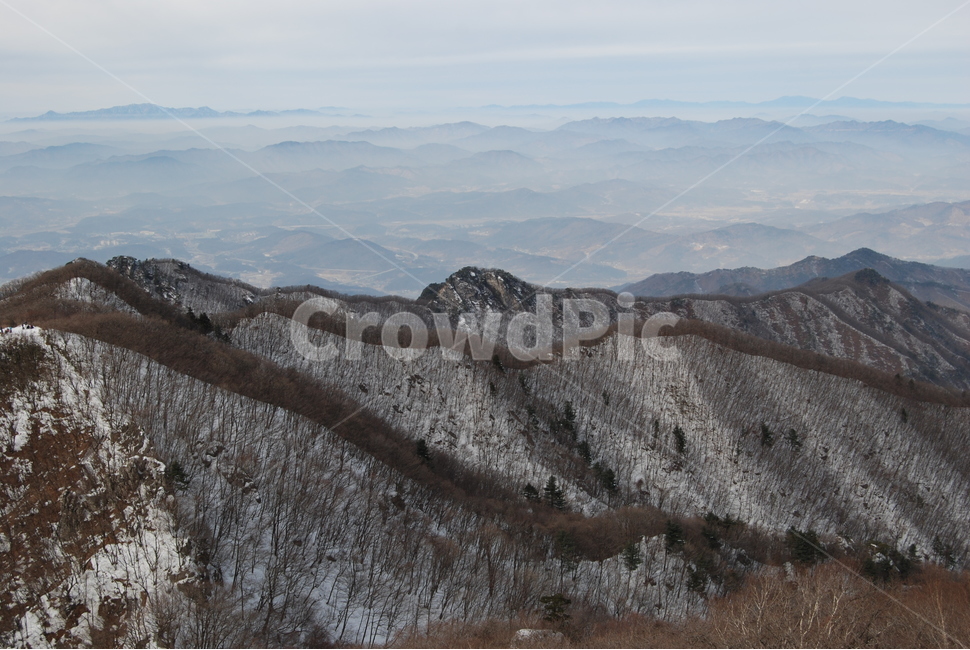 치악산,그림같은산,한국적인미,생명,여유,자연의위대함,등산로,능선,아름다움,신비스런산,돌,산행,힐링,자연,감성,등산,계절,여행,한국,한국명산,한국등산,풍경,눈,나무,하늘,바람,바람소리,환경,생태계,산,땅,겨울,계절,winter,season,자연,풍경,nature,landscape,한국자연풍경,한국자연경관,korea nature landscape,mountain,mountain range,산맥,outdoors,옥외
