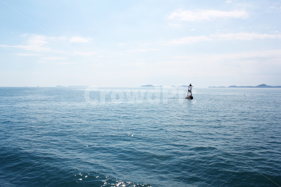beach,blue,coast,coastline,day,far,island,mountain,nature,ocean,sea,sky,water,wave,하늘,파랑,블루,먼산,산,섬,바다,물결,푸른바다,풍경,자연,낮,파란색,물,바닷물,반짝임,부표,윤슬,자연,풍경,nature,landscape,해변,바다,beach,sea