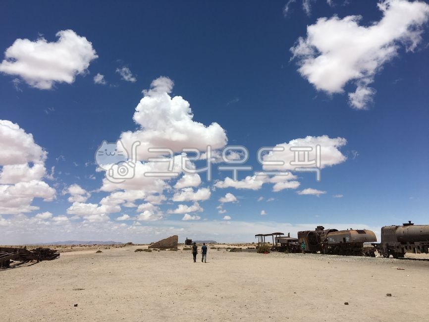 볼리비아,우유니소금사막,uyuni,자연,하늘,구름,기차무덤,남미여행,배경화면,하늘색,뭉게구름
