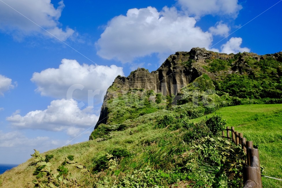 제주,제주도,바다,성산일출봉,풍경,자연풍경,경관,하늘,구름,자연,풍경,nature,landscape,여름,계절,summer,season,제주도,jeju,jeju island,outdoors,옥외