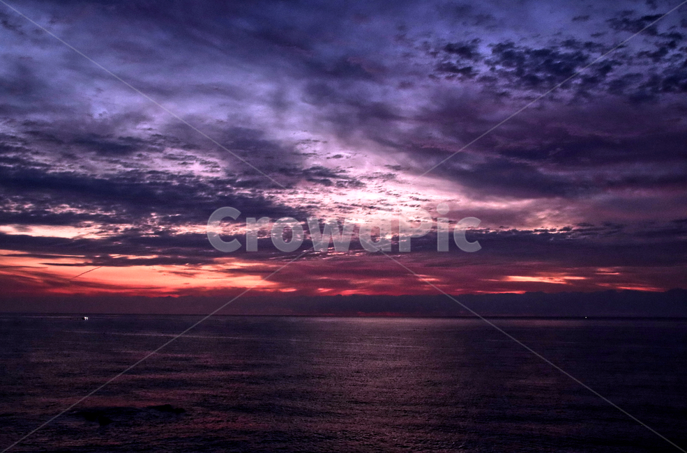 경주,감포,바다,새벽,노을,구름,자연,풍경,nature,landscape,outdoors,옥외,sky,하늘,sunset,일몰,dusk,황혼,dawn,red sky,붉은 하늘