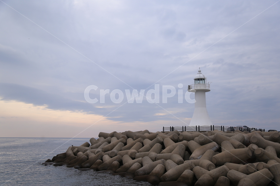 building,건물,architecture,건축물,tower,탑,해변,등대,방파재,등대,lighthouse