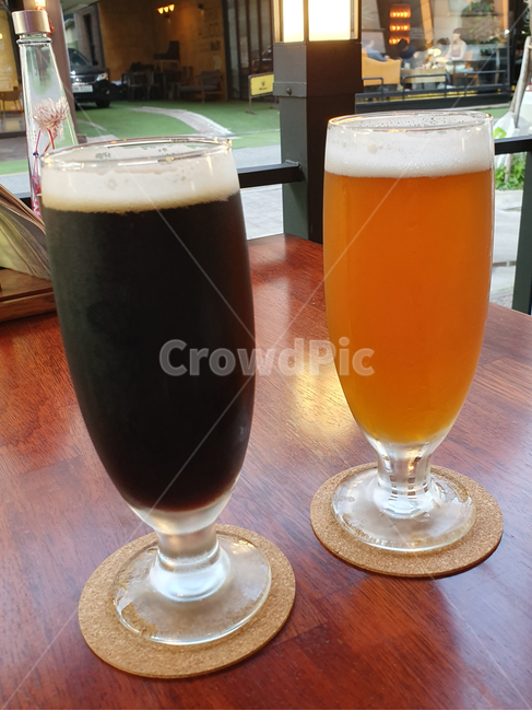 맥주,알코올,술,술잔,맥주잔,유리잔,흑맥주,수제맥주,drink,beer,alcohol,마실것,beverage,beerglass,맥주유리,glass,술,주류,alcohol